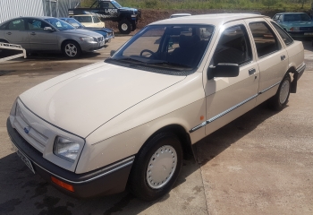 FORD SIERRA 1.6 GL 16000 MILES